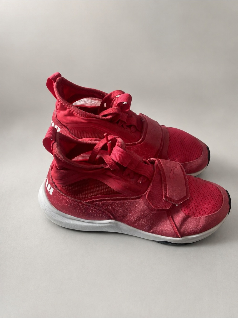 Puma Women's Vibrant Red Strap Athletic Sneakers